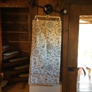 Floral Patterned Curtains in Blue and Gray